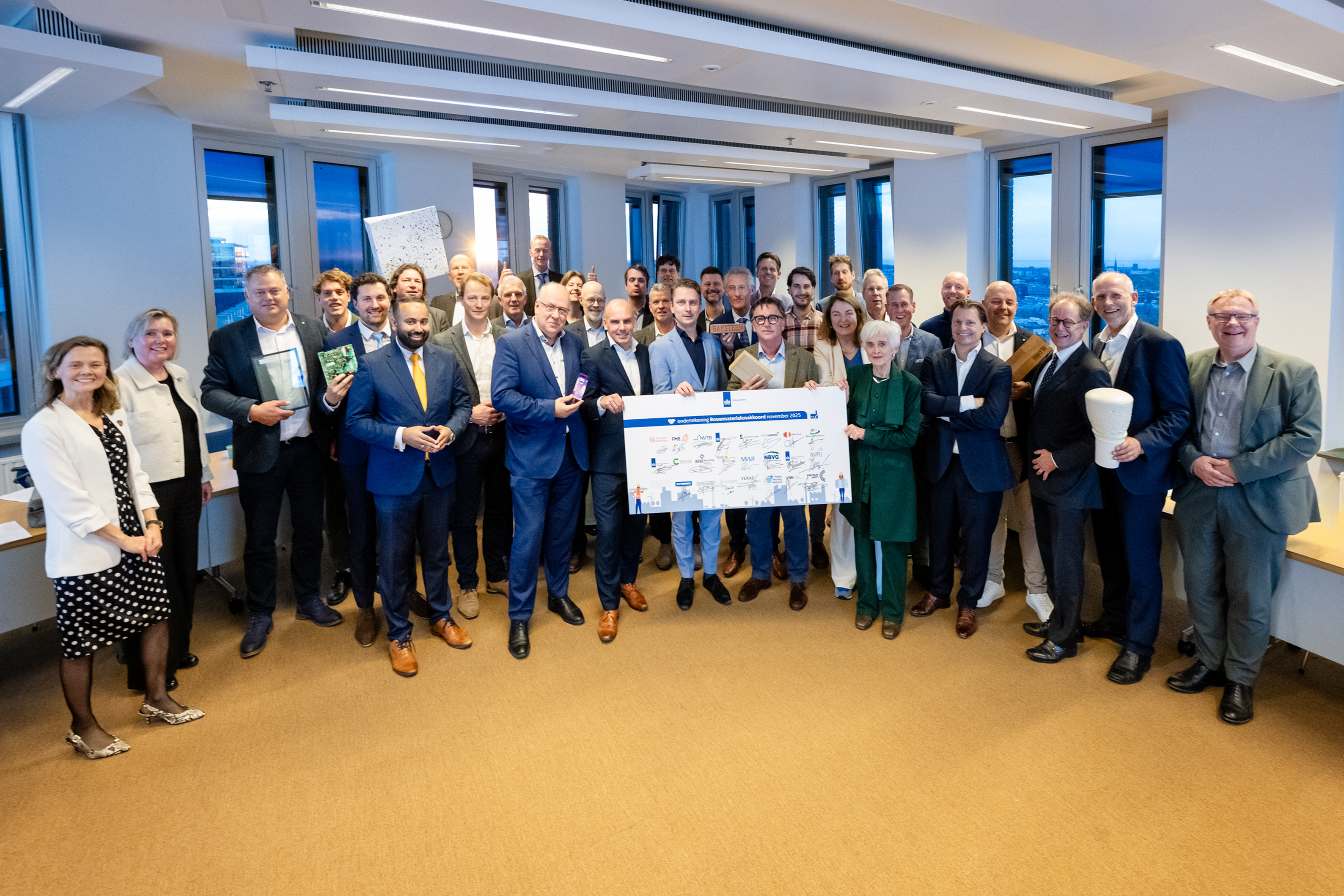 BZK-Ondertekening Bouwmaterialenakkoord-05112025-Foto Sander Foederer-8258.jpg